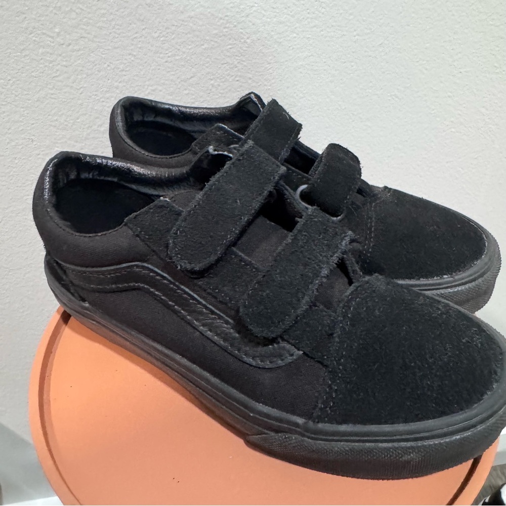 VANS Black low-top